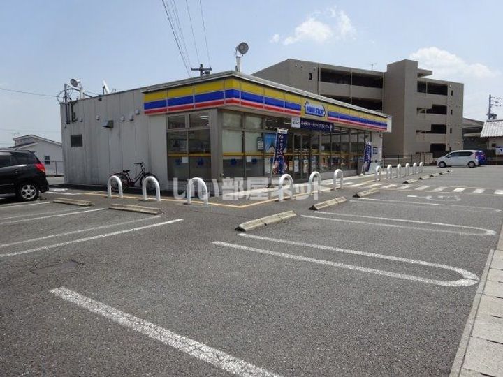 三重県津市一身田上津部田(マンション)の賃貸物件の周辺