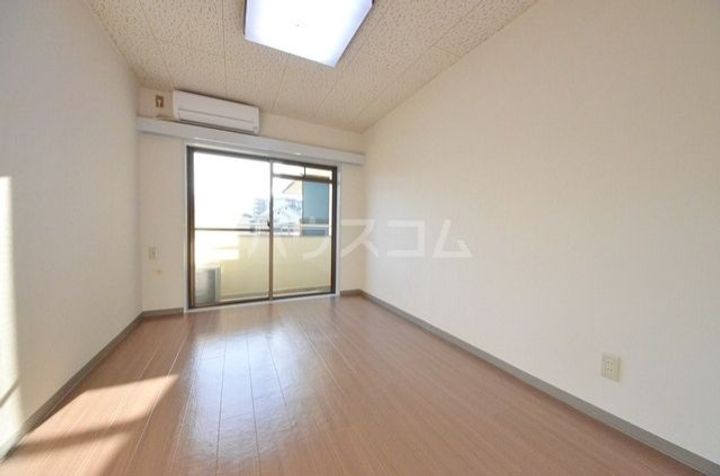 スチューデントハウス村田の居間