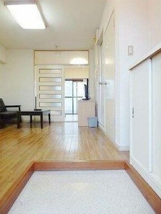 ビューライド川崎の玄関