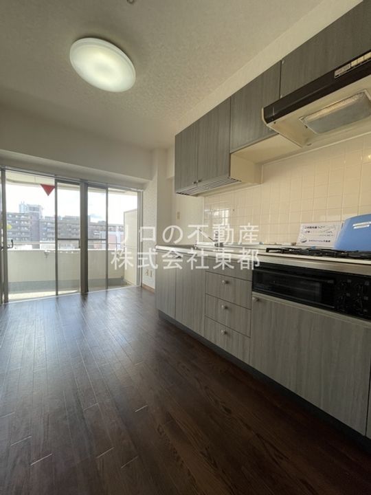 東京都豊島区千早1(マンション)の賃貸物件の居間