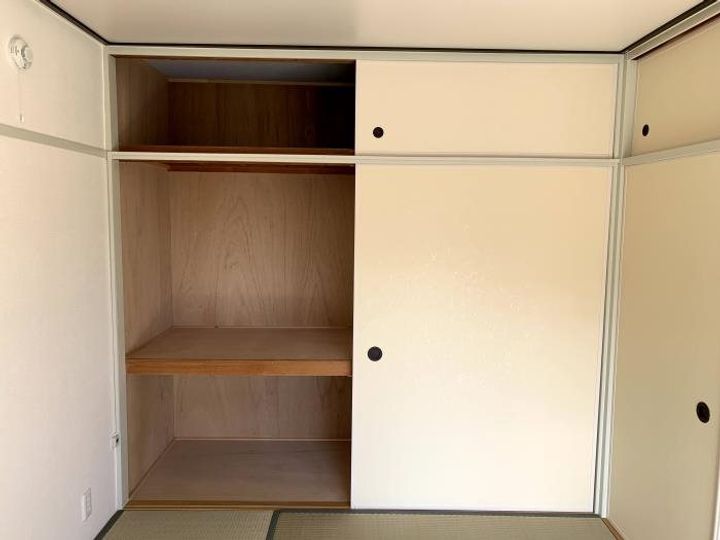 UR泉北茶山台二丁団地1棟の内装