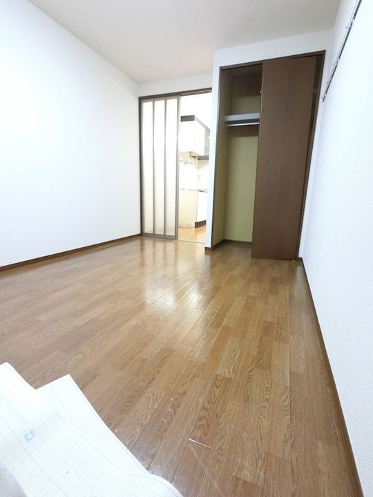 神奈川県川崎市高津区新作5(マンション)の賃貸物件の居間