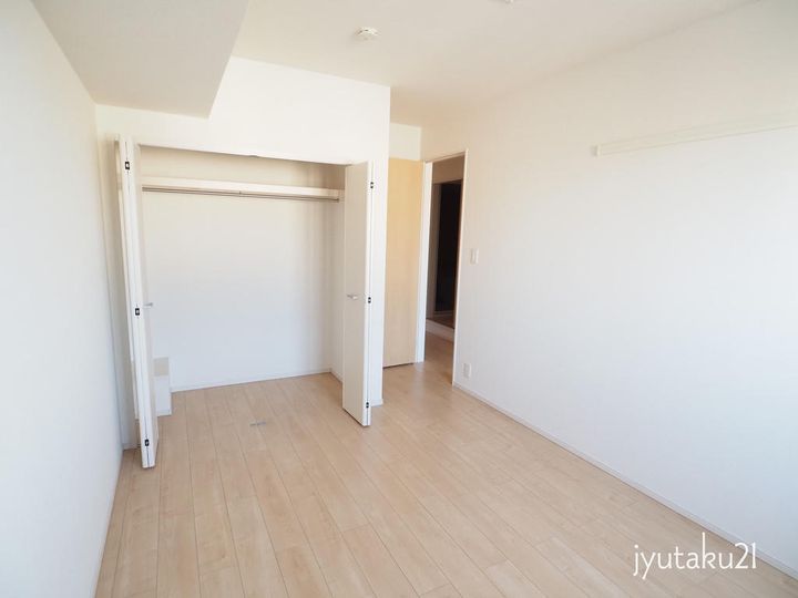 ロータス南島田の内装