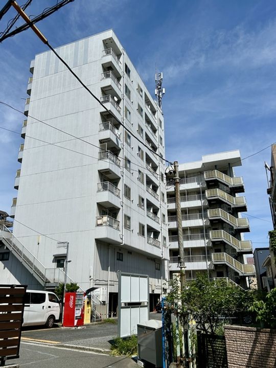 エクセル青山の外観