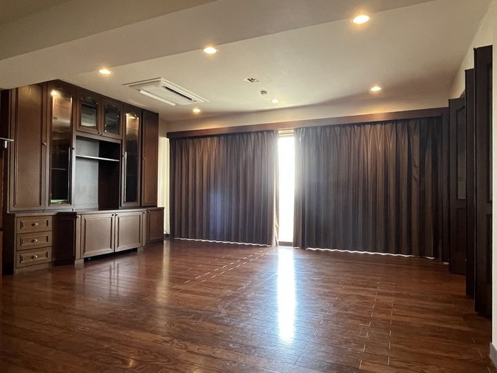 フローレンスパークの居間