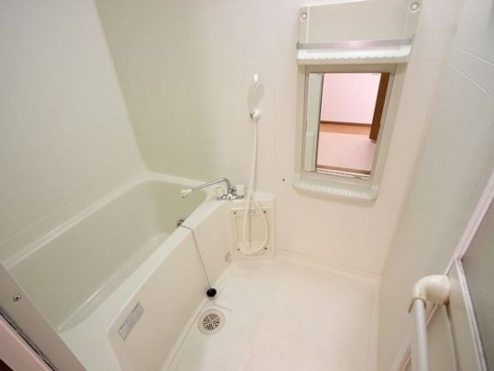 滋賀県近江八幡市堀上町(アパート)の賃貸物件の風呂