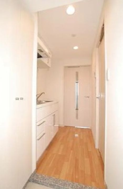 東京都荒川区東日暮里5(マンション)の賃貸物件の玄関