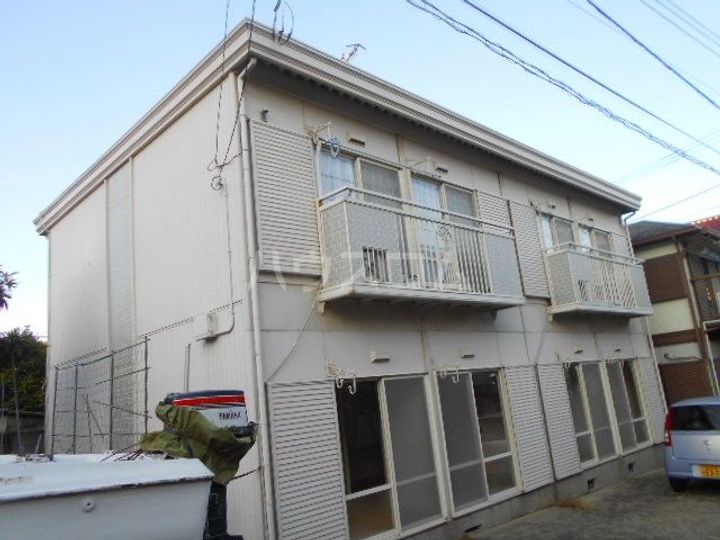 ユーアイランドハイツの外観