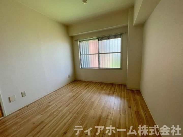 奈良県大和高田市田井新町(マンション)の賃貸物件の居間