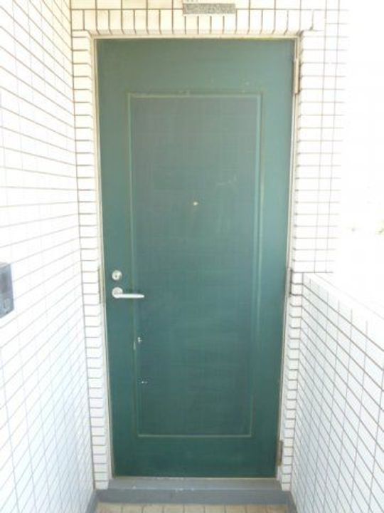 ハイツエイチIIの玄関