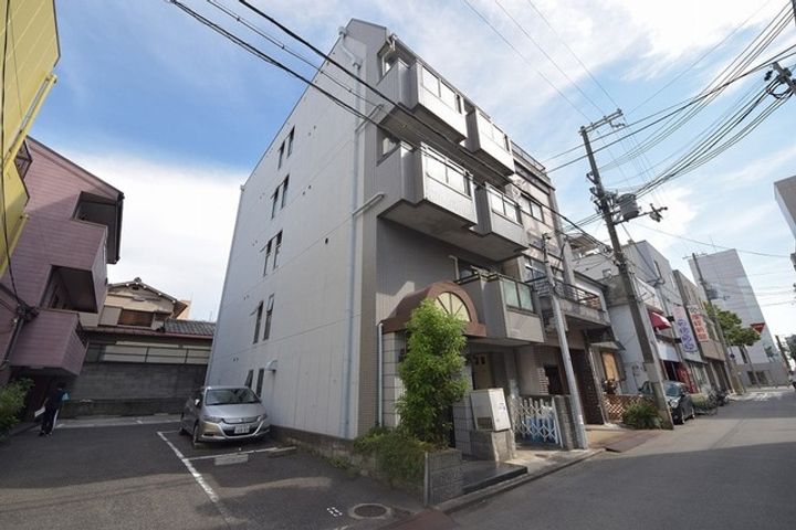 メゾンリオの外観