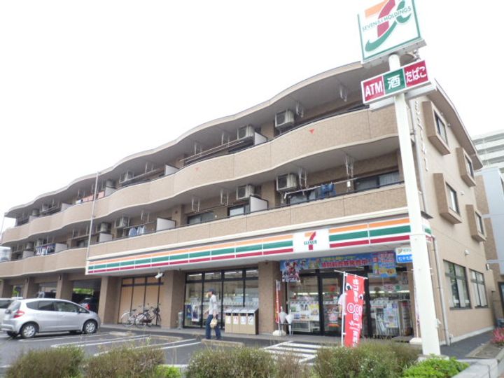 HILTON910 Cの周辺
