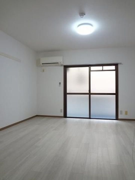 福岡県福岡市中央区今川1(マンション)の賃貸物件の居間