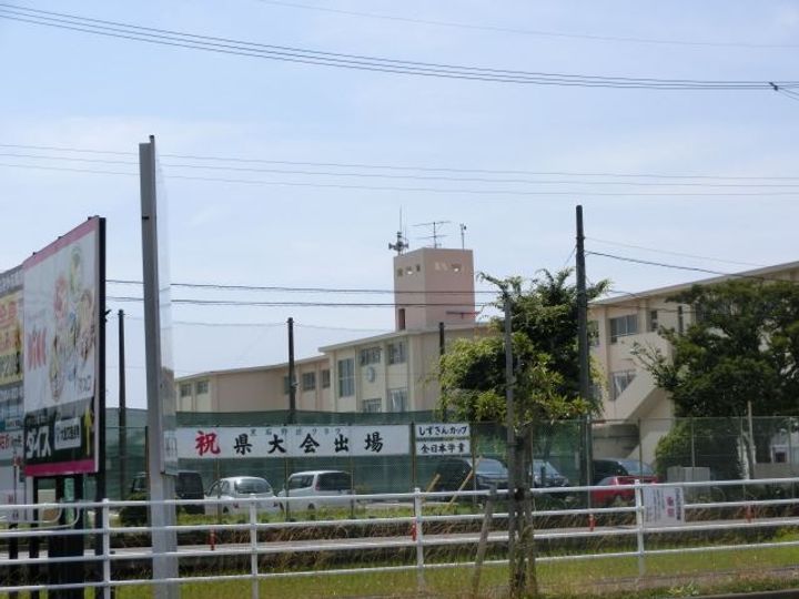 ルミエール・アイの周辺