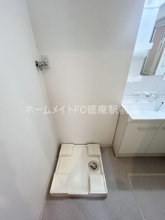 GlanpiaCourt放出東の内装