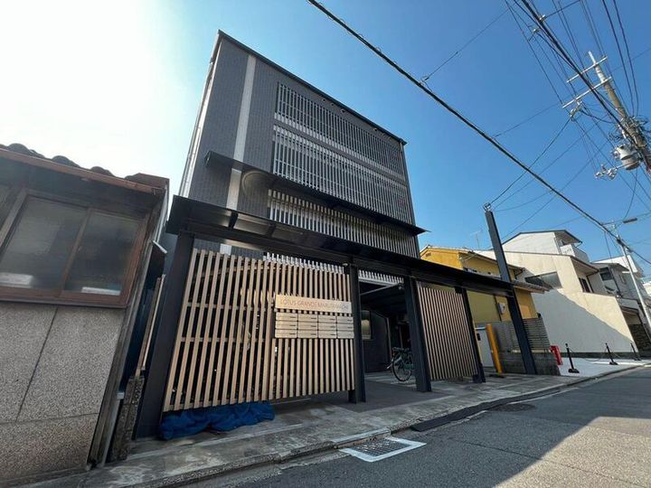 京都府京都市上京区北蟹屋町(マンション)の賃貸物件の外観