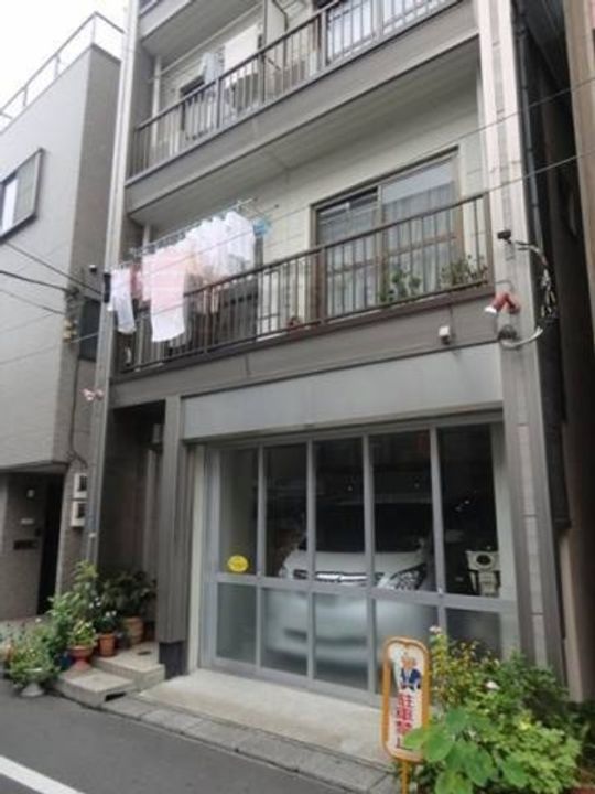 黒川ビルの内装