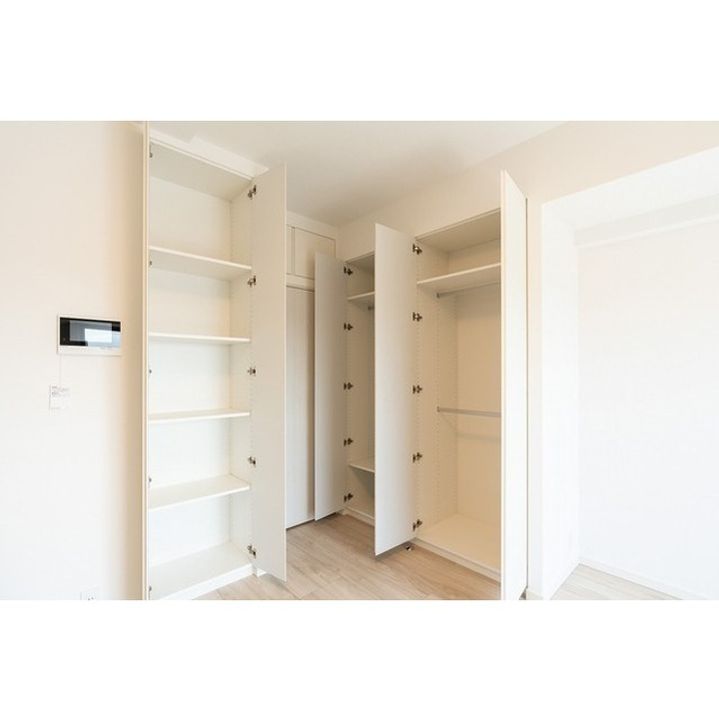 コンフォリア・リヴ新中野SOUTHの内装