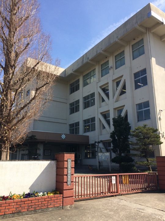 アニヴァーサリーITOの周辺