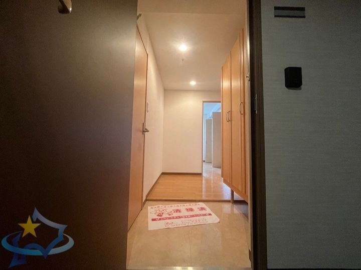 ティアラタワー中島倶楽部の玄関