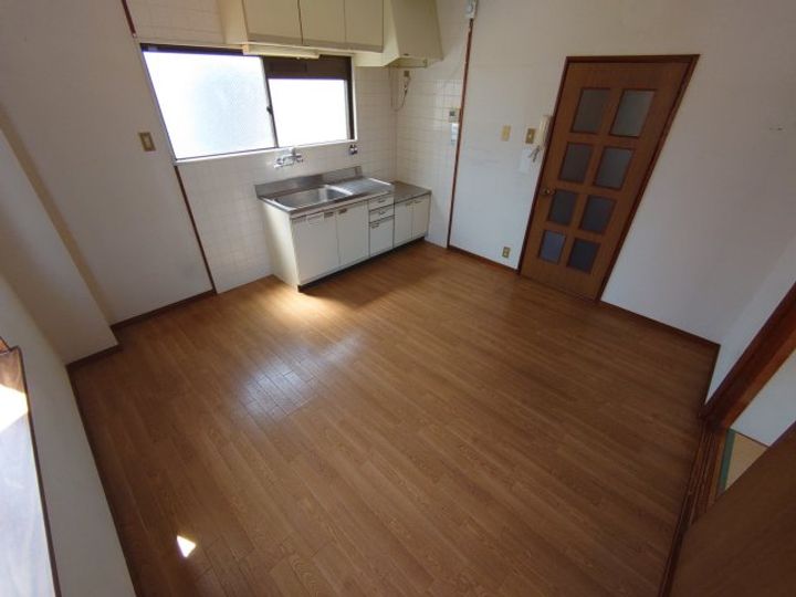 五月ハイツの居間