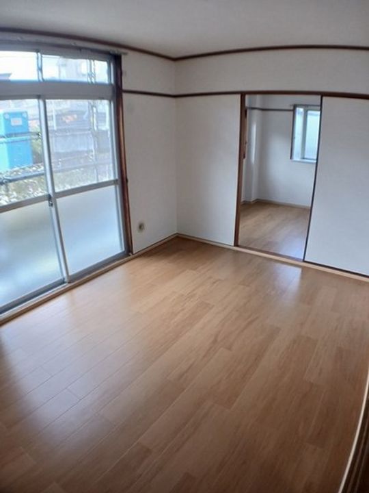 エルディム福田の居間