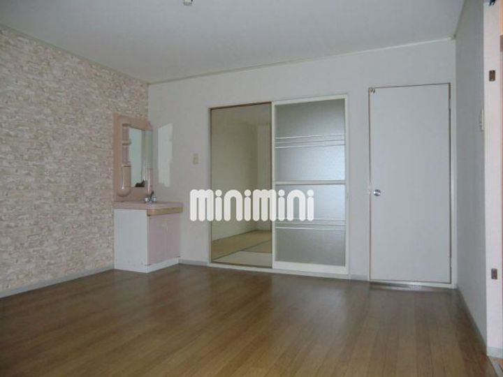 ファミール水瀬の居間