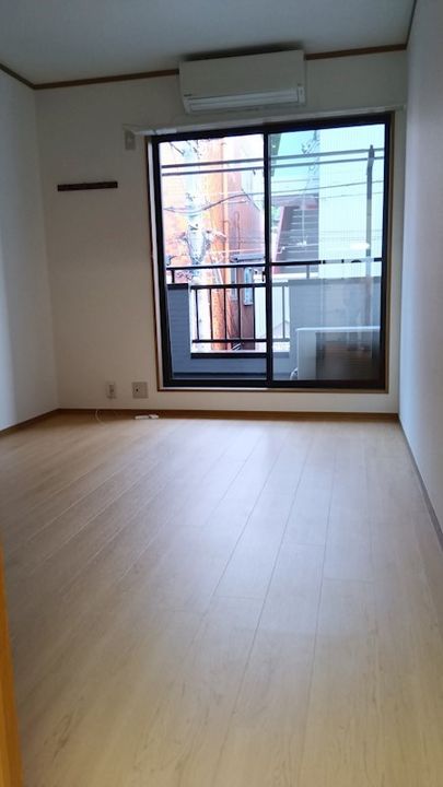 神奈川県横浜市金沢区六浦南2(アパート)の賃貸物件の居間