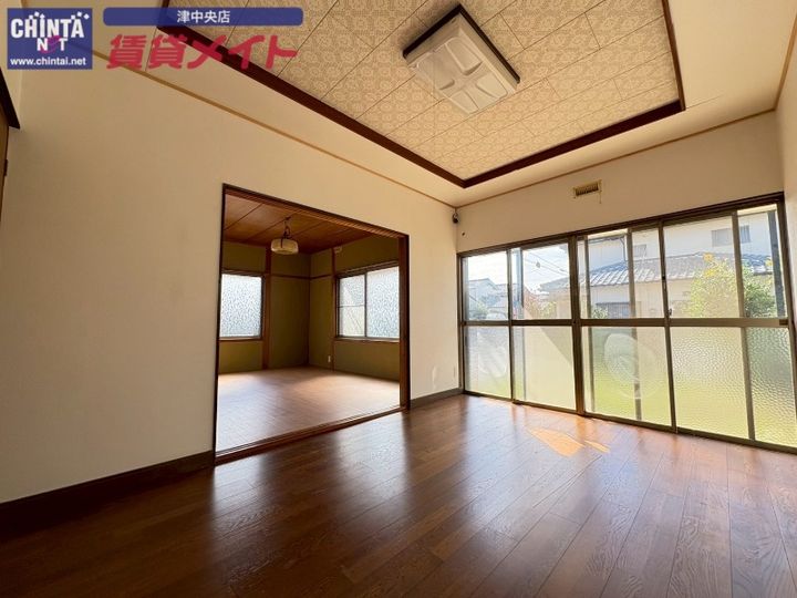 三重県津市一身田平野(一戸建)の賃貸物件の居間