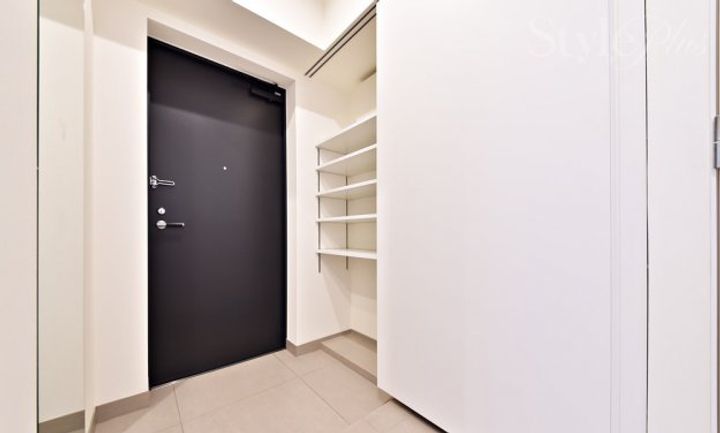 福岡県福岡市中央区警固1(マンション)の賃貸物件の玄関