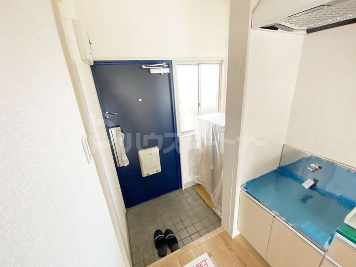 清和マンションの玄関