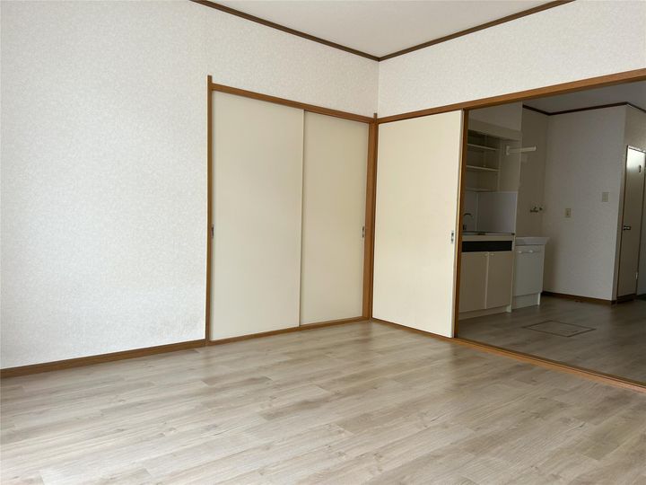 サンシティ・アイヅIの居間