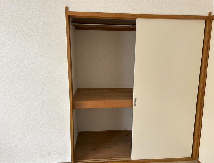 サンシティ・アイヅIの居間