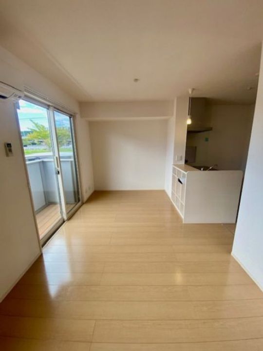 福島県いわき市泉玉露6(アパート)の賃貸物件の居間