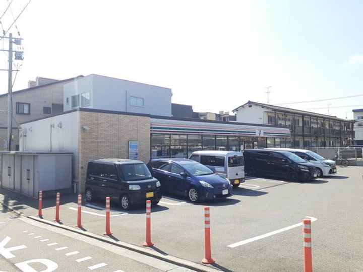 グローヴ・ガーデンEの周辺