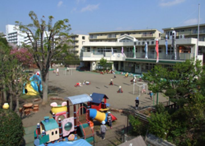 コーポレート南大沢の周辺