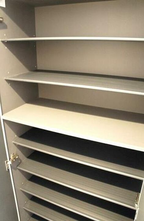 リブリ・杉田の内装