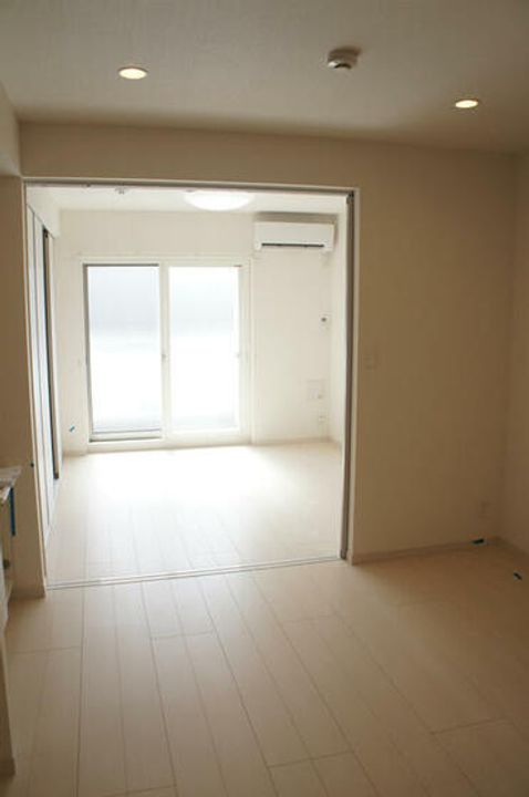 リブリ・杉田の居間