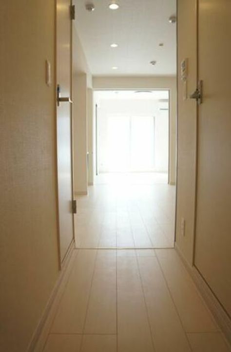 リブリ・杉田の玄関