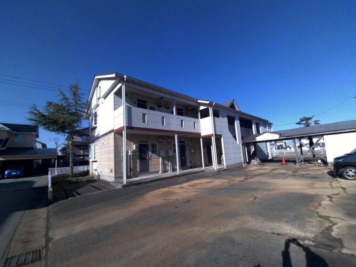 ヴィラ泉里の外観