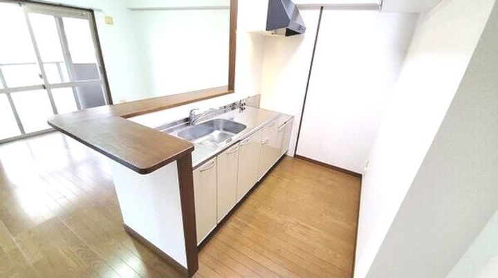 福岡県北九州市小倉北区香春口1(マンション)の賃貸物件のキッチン