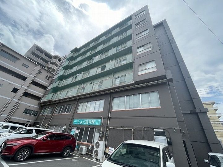 大道岩田ビルの外観