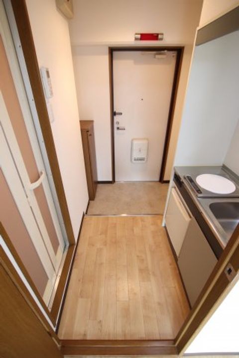 シャルマン芳春の居間