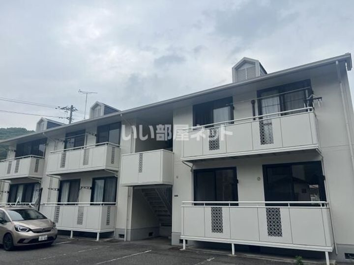 プレジール高田IIの外観
