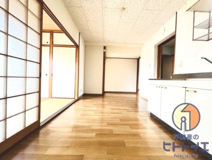 いわとハイツの居間