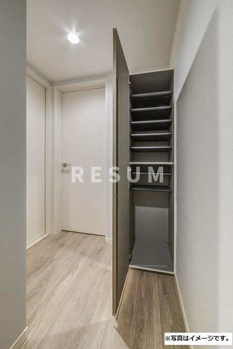 千葉県千葉市中央区長洲2(アパート)の賃貸物件の玄関