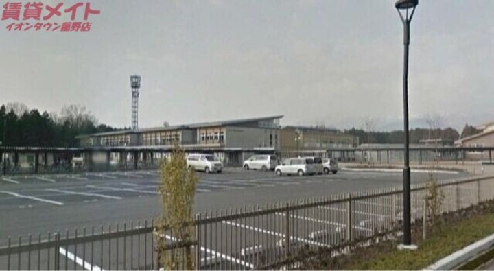 ドマーニ・オドーレ Cの周辺