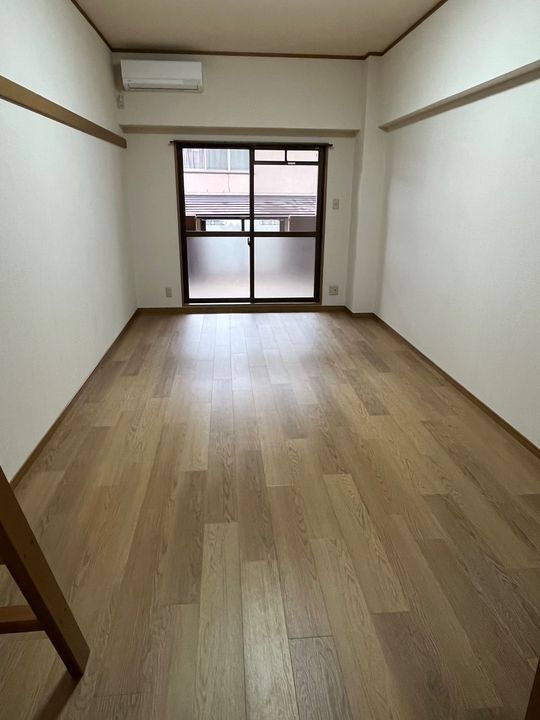 ロイヤルアンドゥの居間