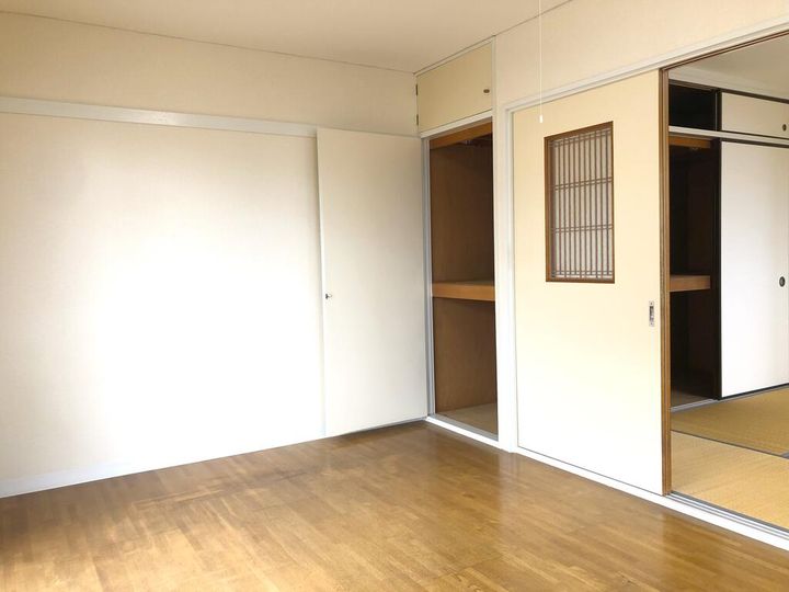 シャトーグロリアの内装