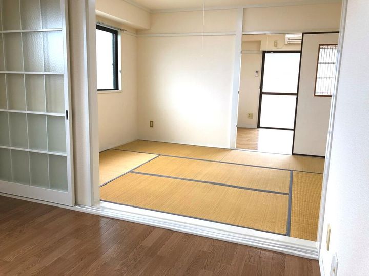 シャトーグロリアの内装